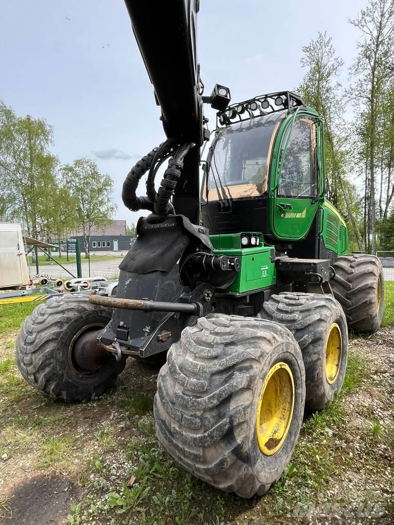 John Deere 1070E Skovningsmaskiner
