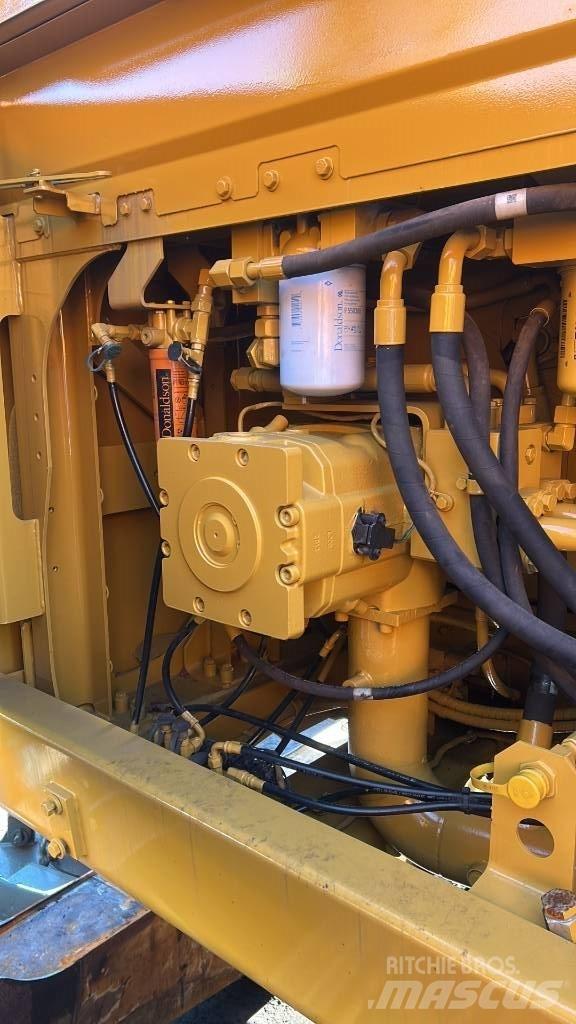 CAT 374 F Materialehåndteringsmaskiner