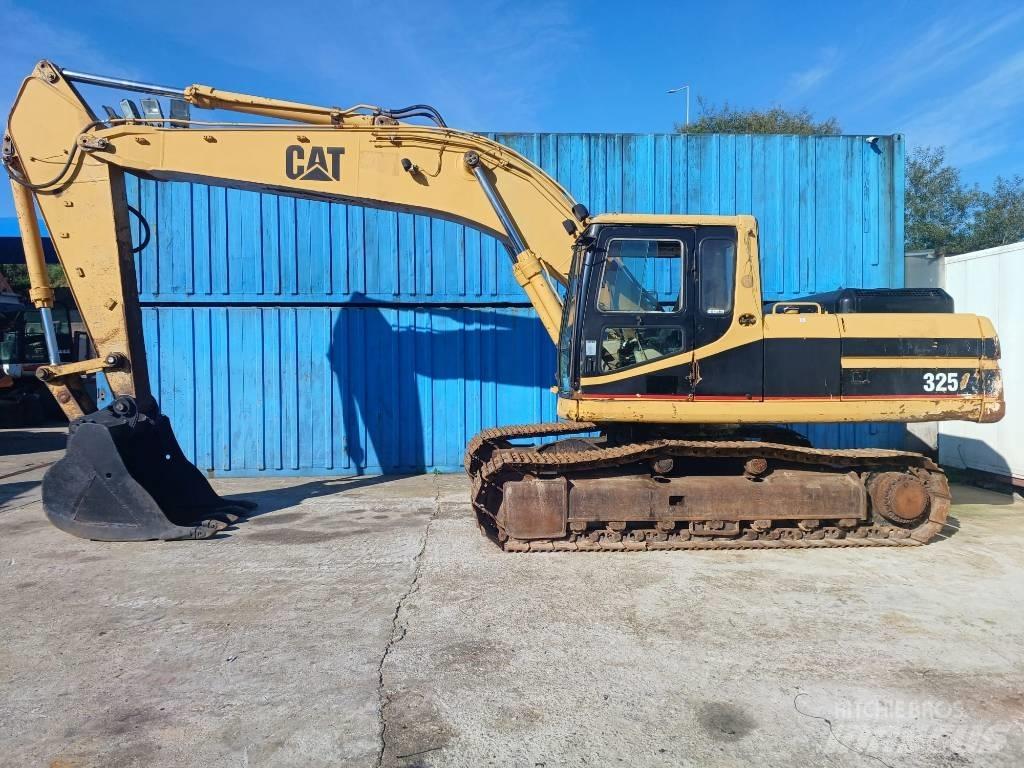 CAT 325 Gravemaskiner på larvebånd