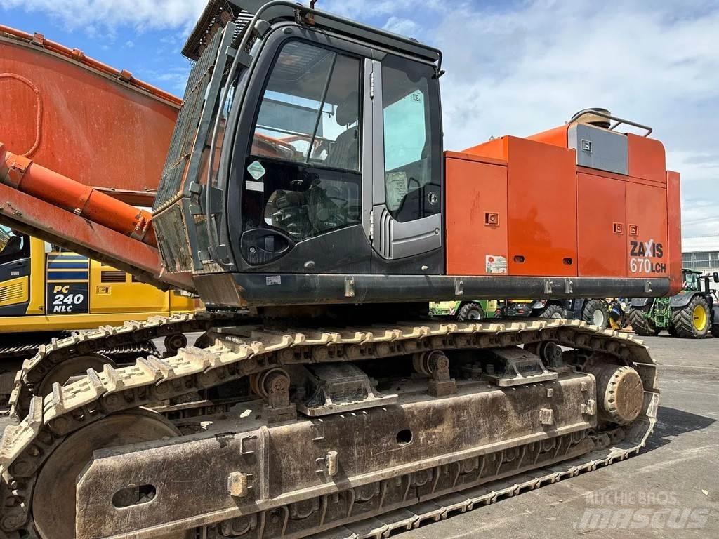 Hitachi ZX670CH-3 Gravemaskiner på larvebånd