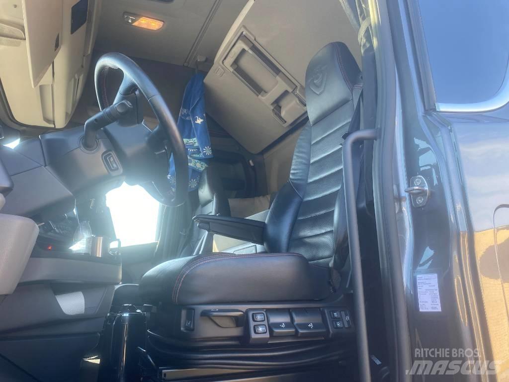 Scania S 520 Fast kasse