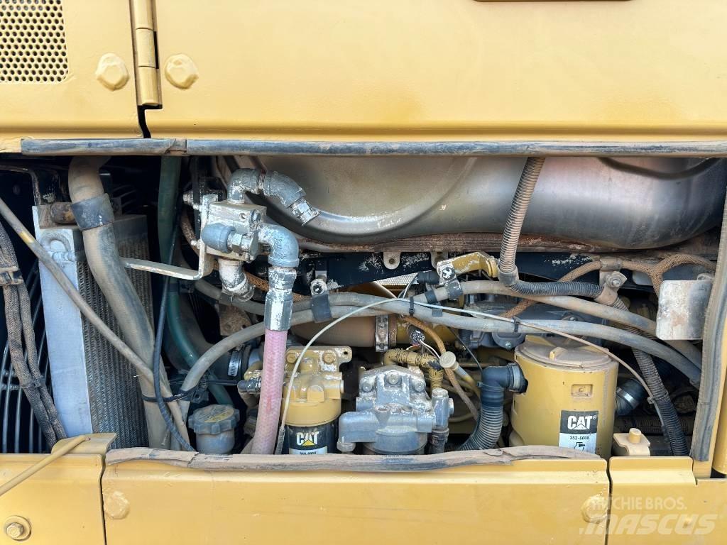 CAT D 6 N XL Bulldozer på larvebånd