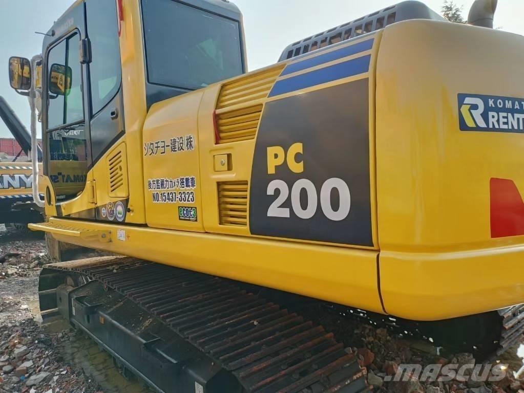 Komatsu PC 200-8 Gravemaskiner på larvebånd