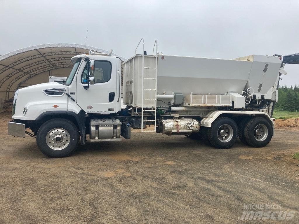 Freightliner SD 114 Betonbiler