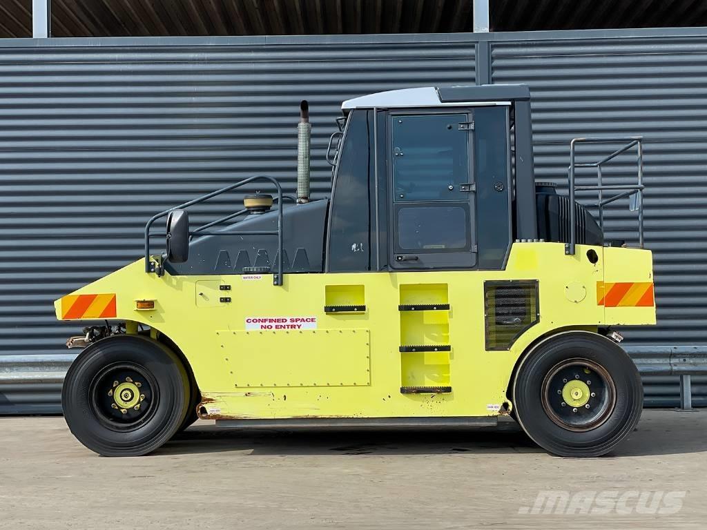 Ammann AP 240 Tromle med luftdæk