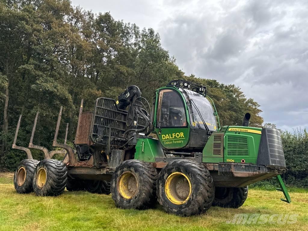 John Deere 1110 E Udkørselsmaskiner