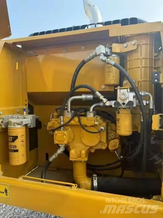 CAT CAT323D2L Midi-gravemaskiner 7t - 12t