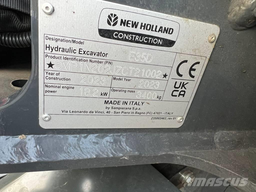 New Holland E 35 D Minigravemaskiner
