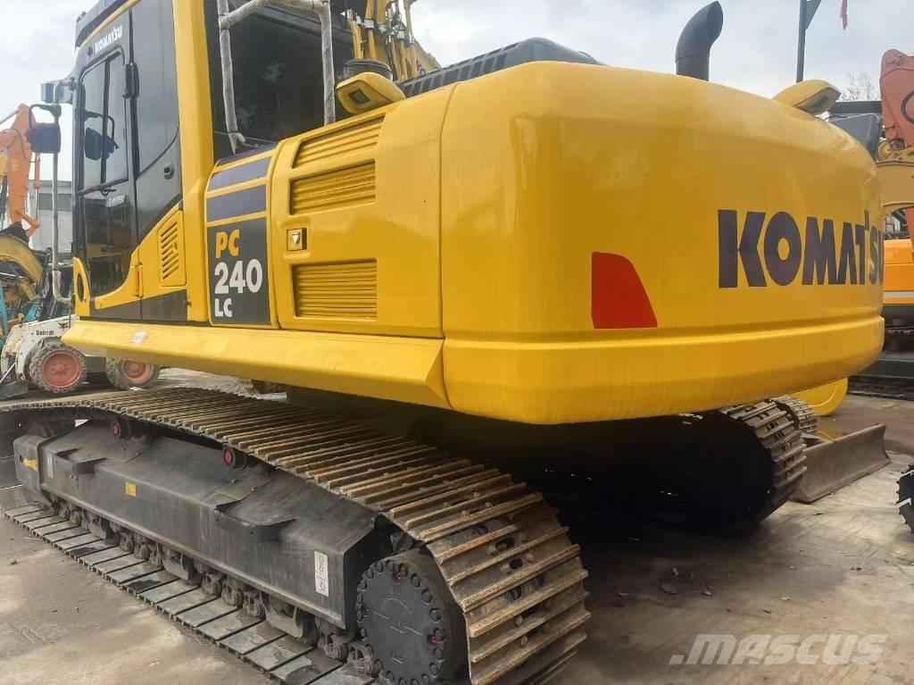 Komatsu PC 240 LC Gravemaskiner på larvebånd