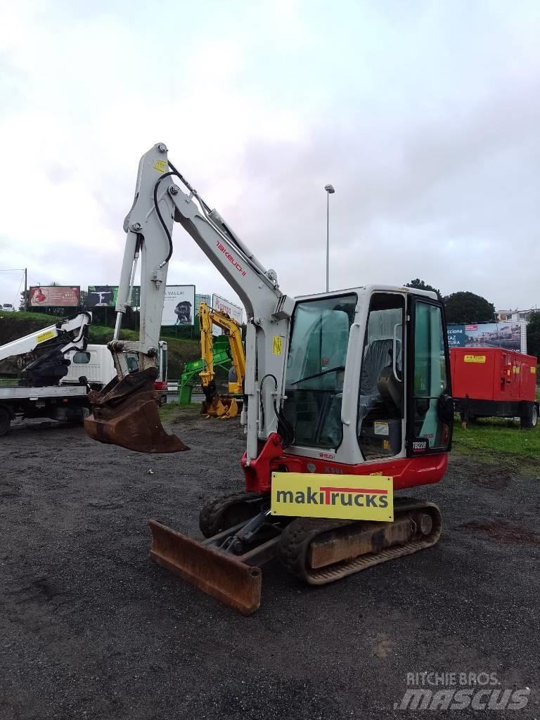 Takeuchi TB228 Minigravemaskiner
