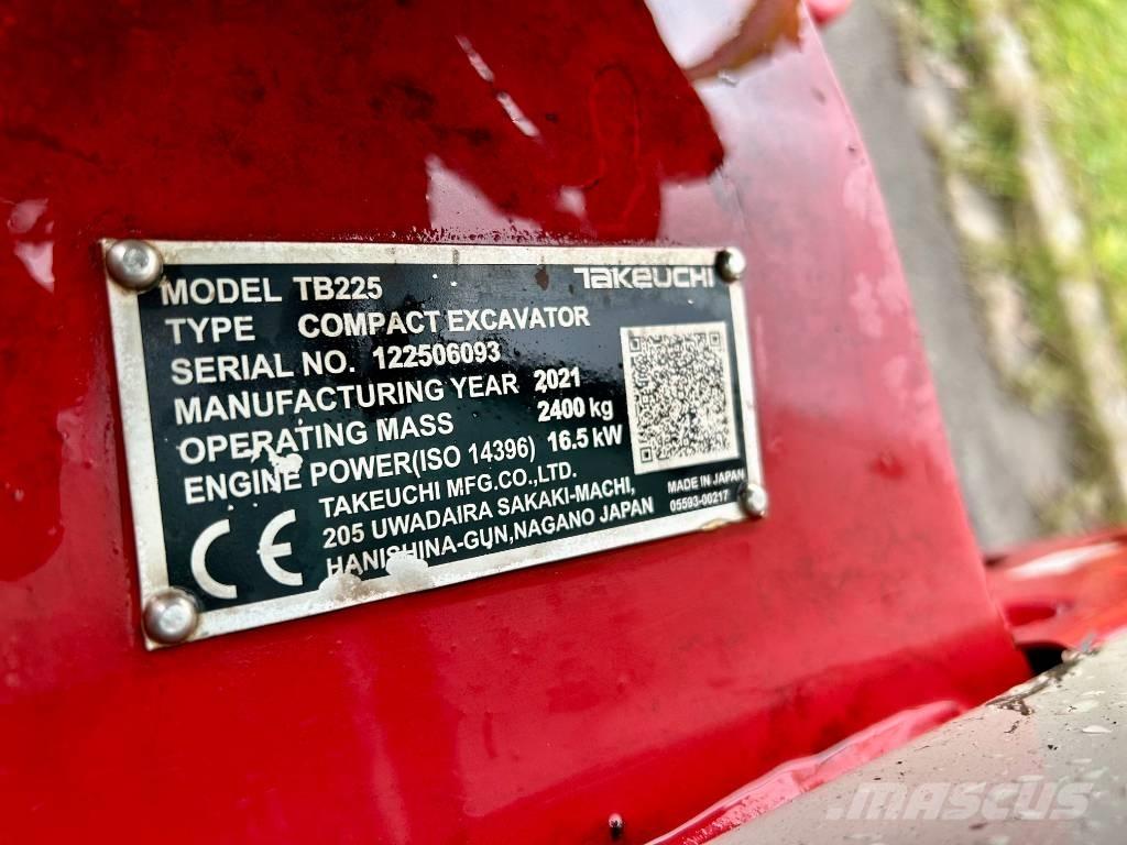 Takeuchi TB 225 Minigravemaskiner