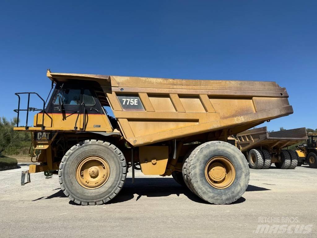 CAT 775 E Knækstyrede dumpere