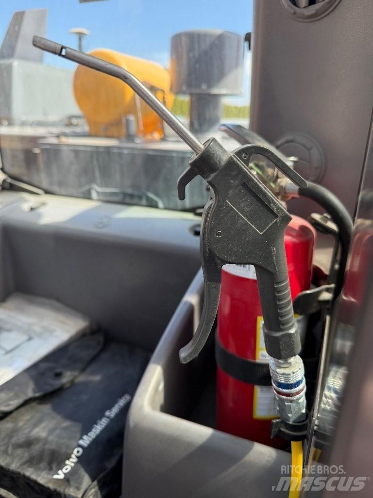 Volvo EC 220 EL Gravemaskiner på larvebånd