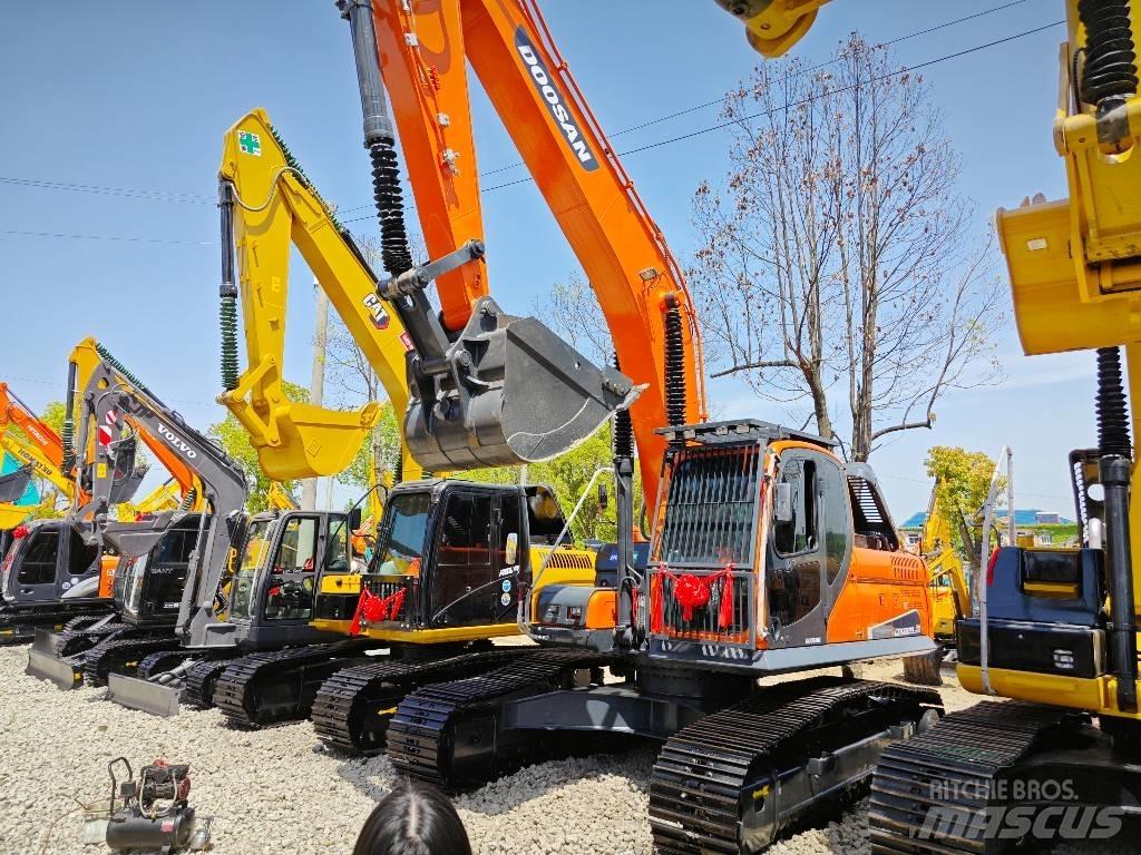 Doosan 225 LC Gravemaskiner på larvebånd