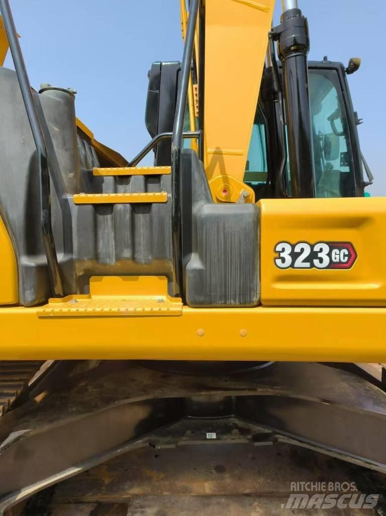 CAT 323 GC Gravemaskiner på larvebånd