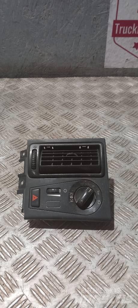 Volvo FH 12    20953569 Kabiner og interiør