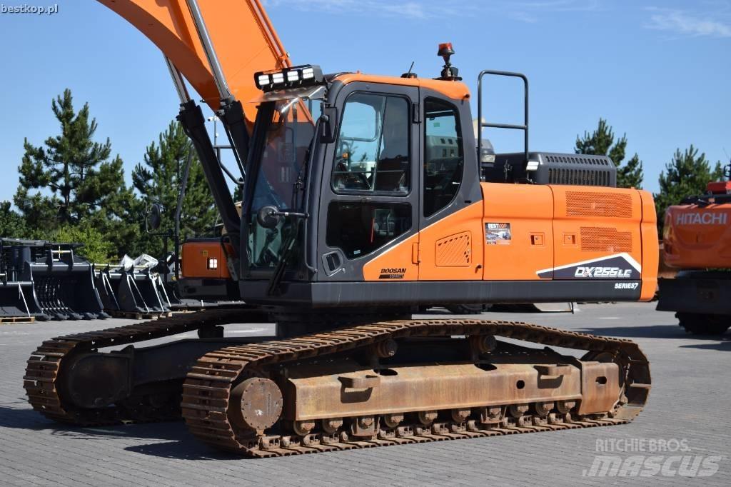 Doosan DX 255 LC-7 Gravemaskiner på larvebånd
