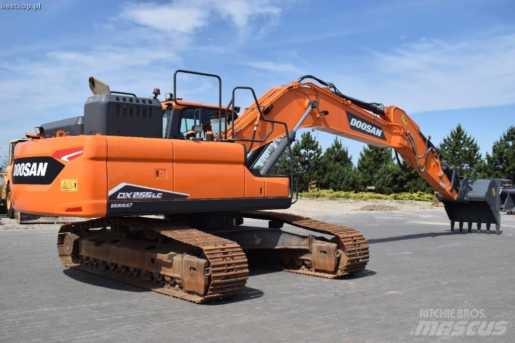 Doosan DX 255 LC-7 Gravemaskiner på larvebånd