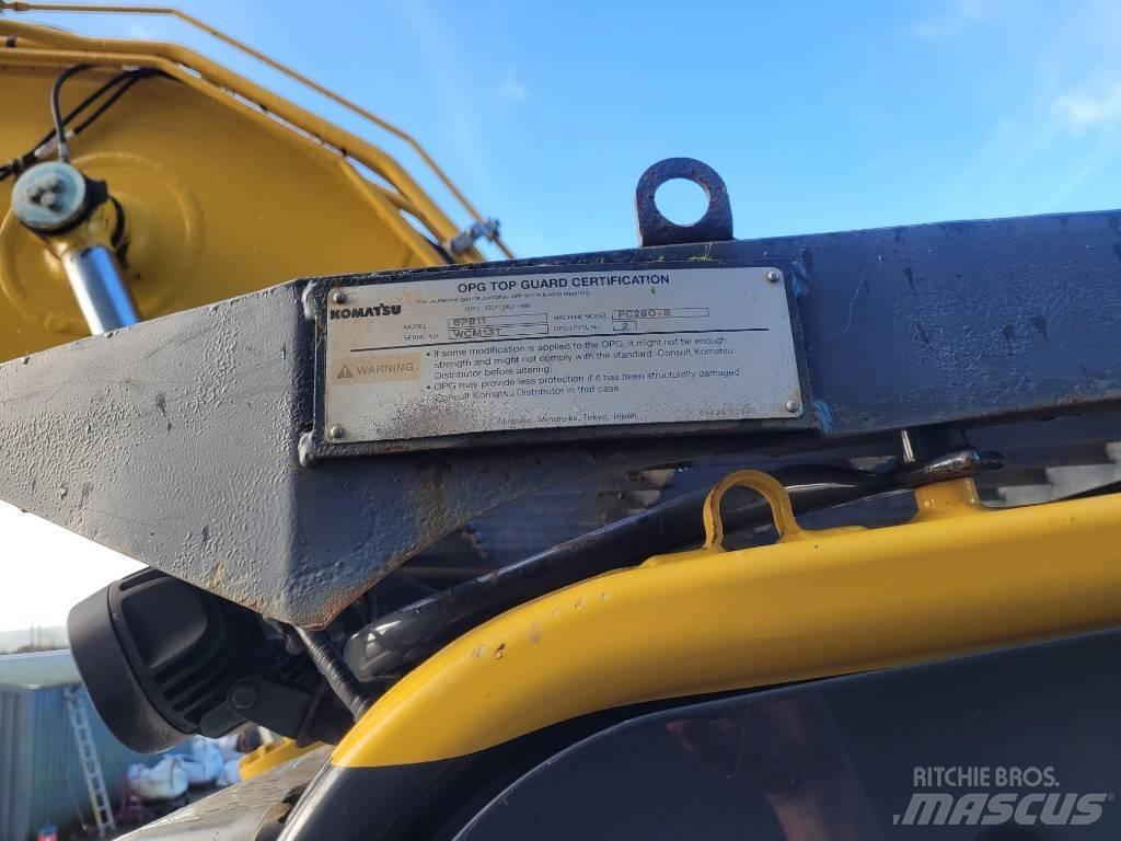 Komatsu PC 210 LC-11 Gravemaskiner på larvebånd