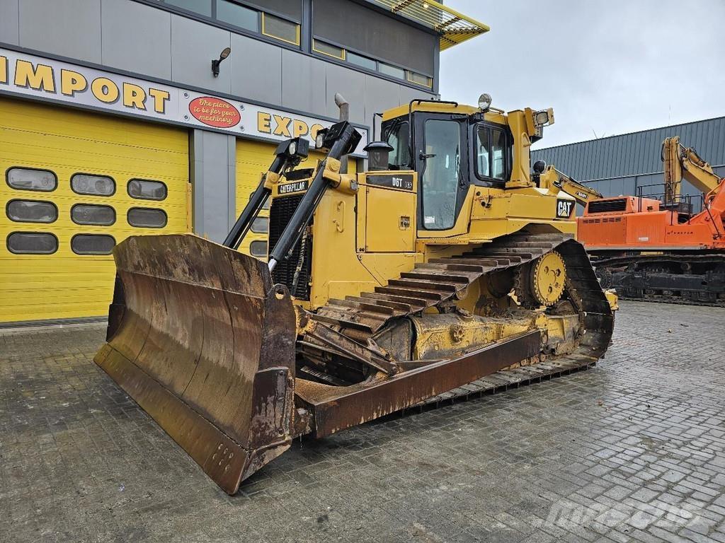 CAT D6T Bulldozer på larvebånd