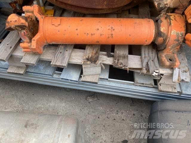 Fiat-Hitachi 350 Gear