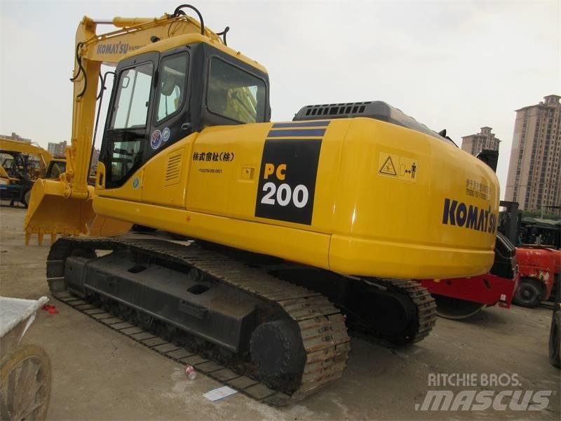 Komatsu PC 200-7 Gravemaskiner på larvebånd