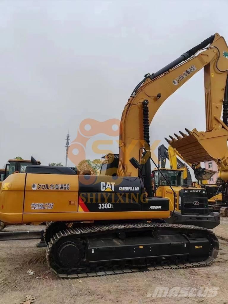 CAT 330 D2 Gravemaskiner på larvebånd