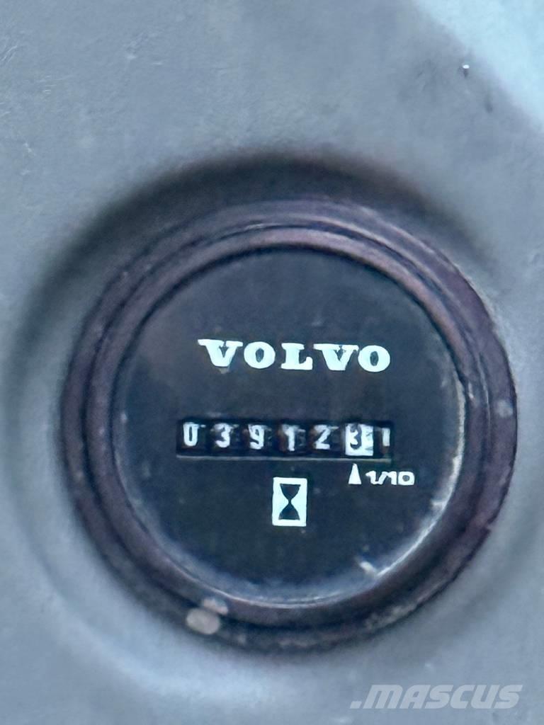 Volvo ECR 235 Gravemaskiner på larvebånd