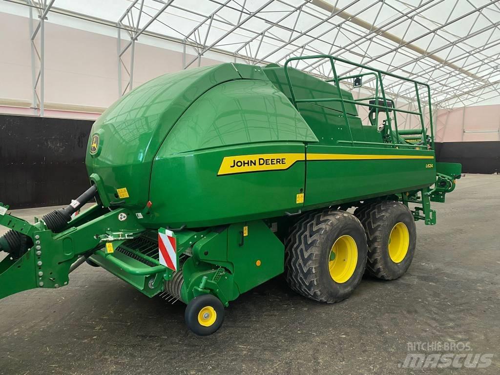 John Deere L624 Pressere til firkantede baller