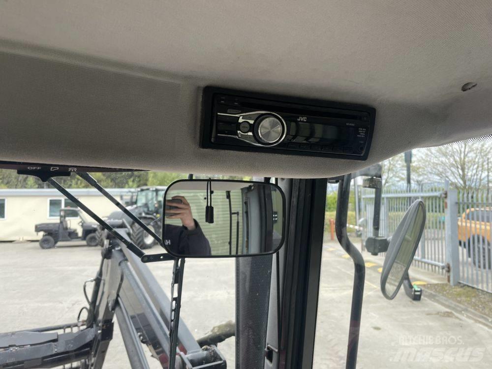 Valtra A 83 Traktorer