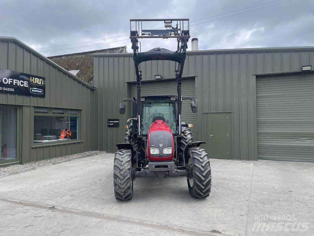 Valtra A 83 Traktorer