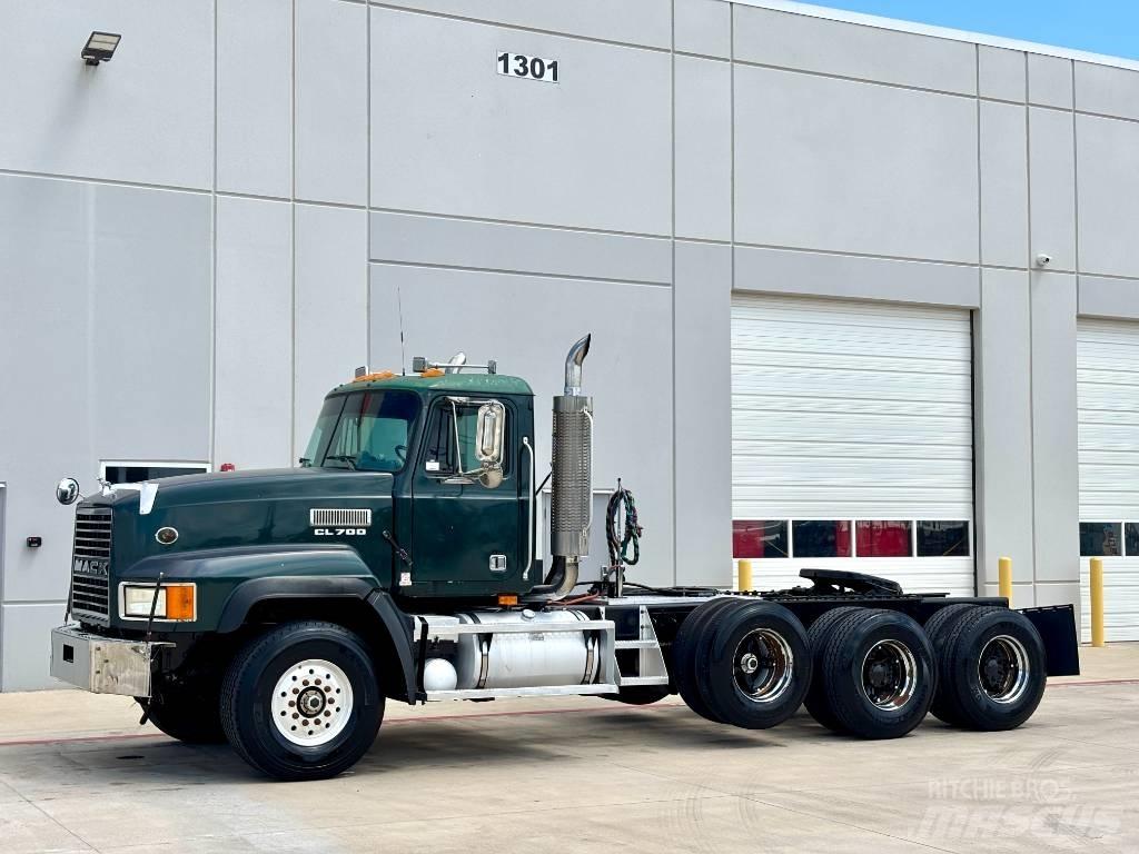 Mack CL 713 Trækkere