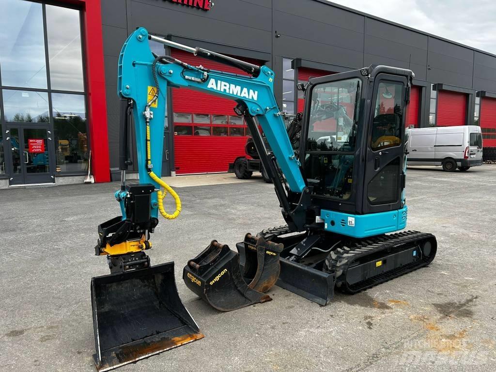 Airman AX 26 U-7 Minigravemaskiner