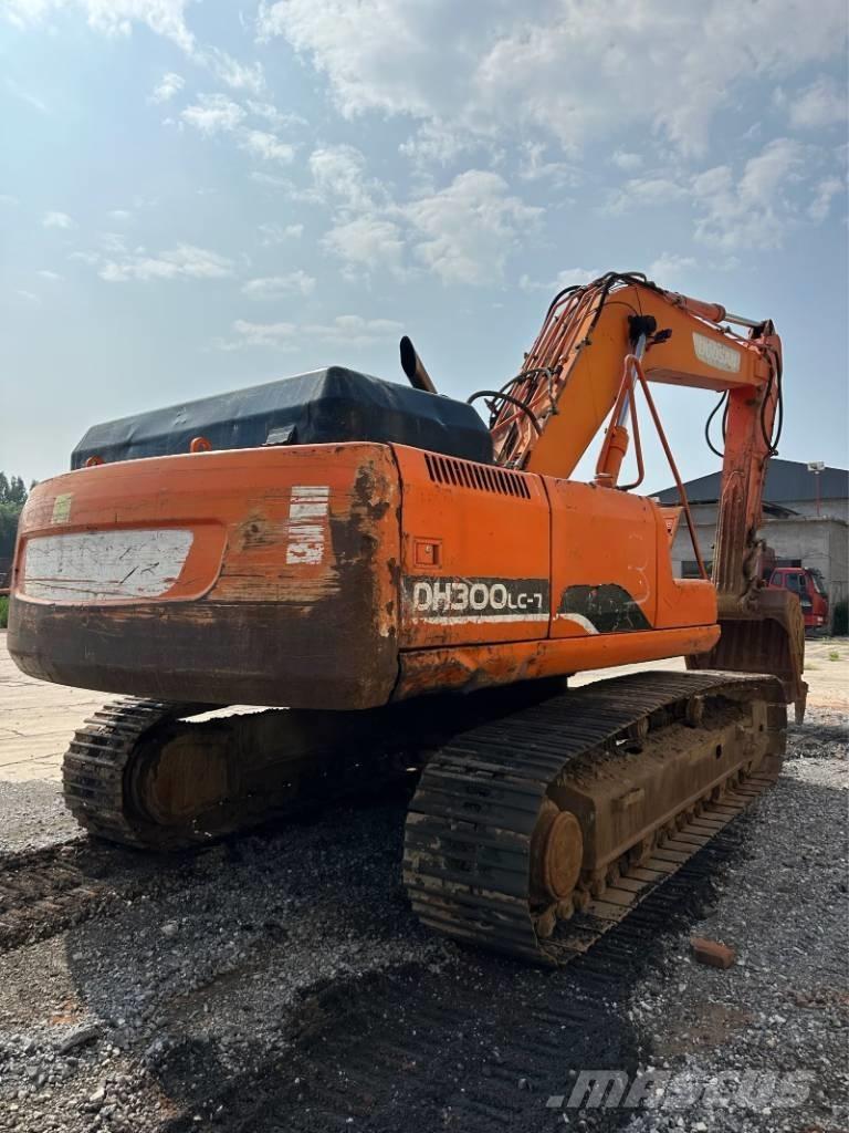 Doosan DH300 Gravemaskiner på larvebånd