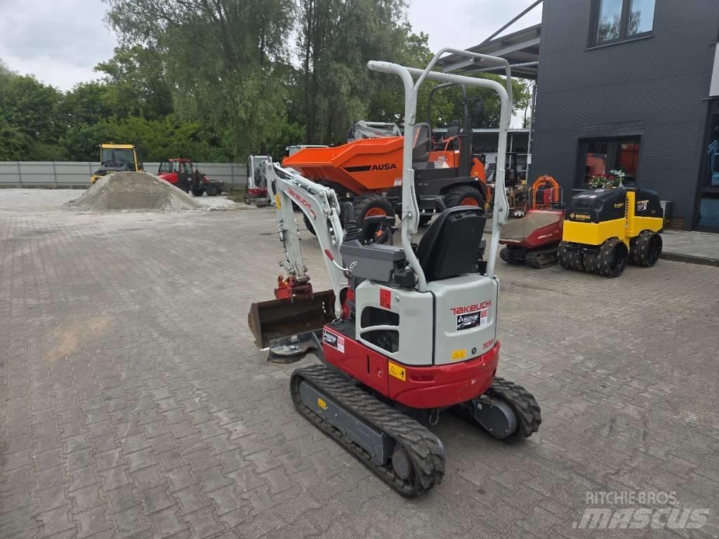 Takeuchi TB 210 R Minigravemaskiner