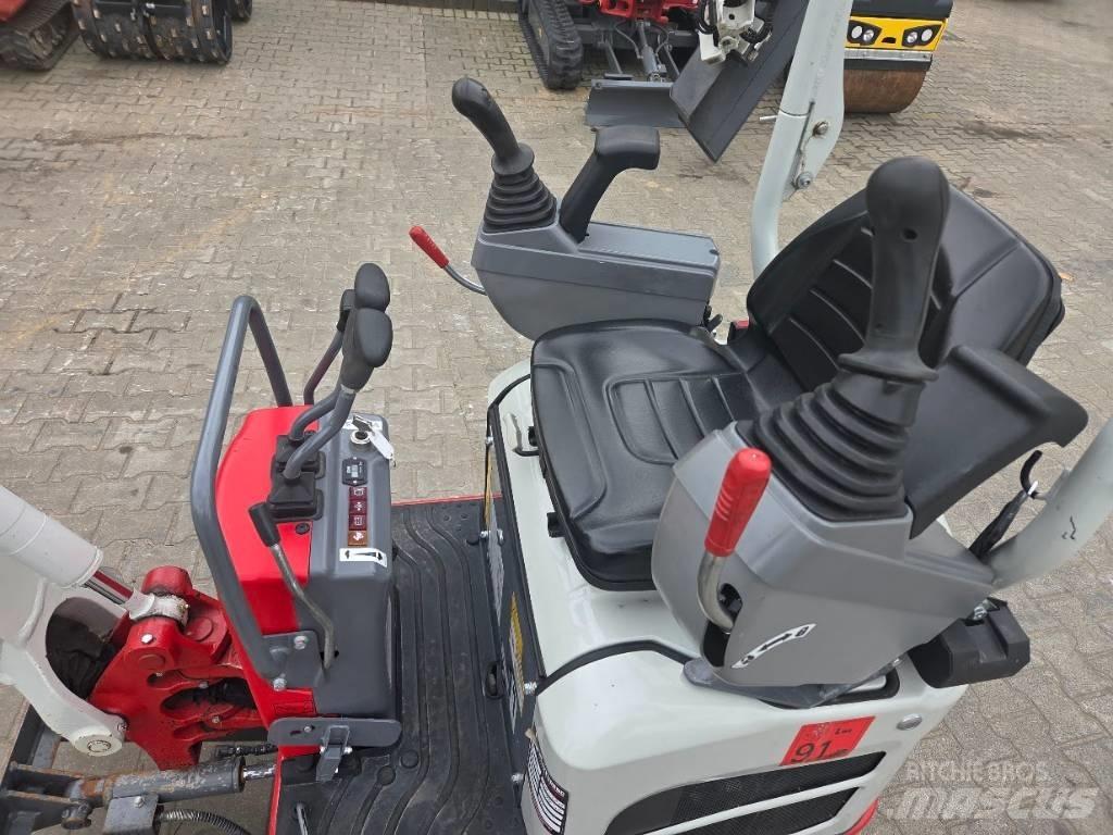 Takeuchi TB 210 R Minigravemaskiner