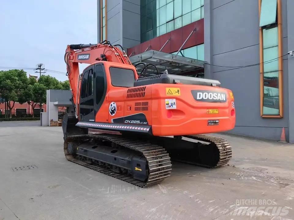 Doosan DX225LC-9C Gravemaskiner på larvebånd