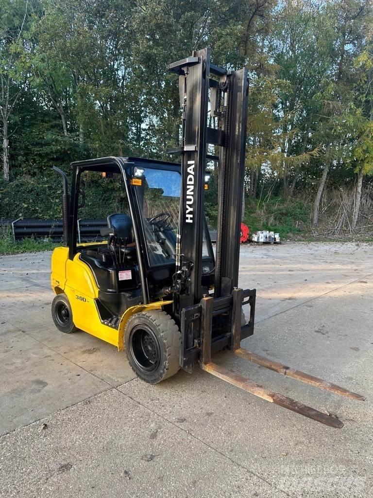 Hyundai 30 D-9 Diesel gaffeltrucks