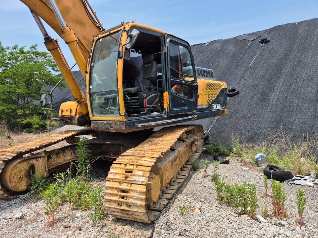 Hyundai Robex 300 LC Gravemaskiner på larvebånd