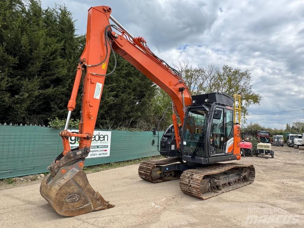 Hitachi ZX135US-7 Gravemaskiner på larvebånd