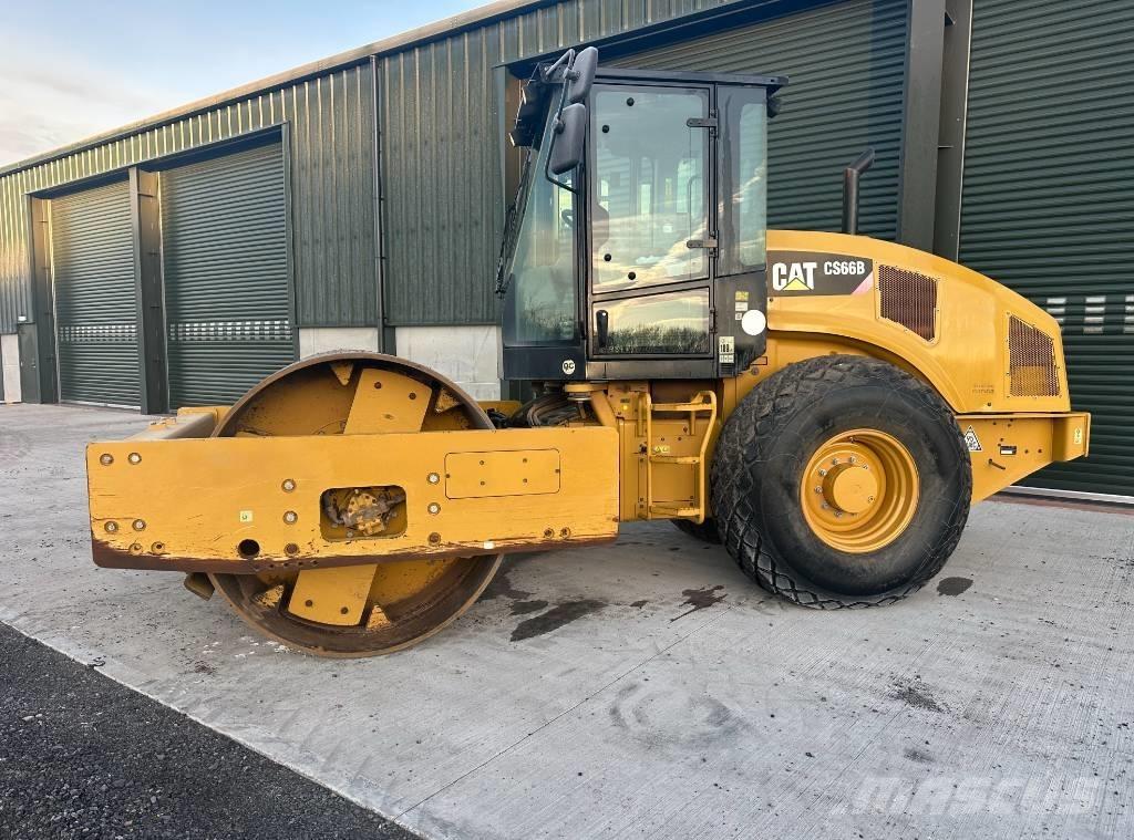 CAT CS 66 B Enkelt tromle