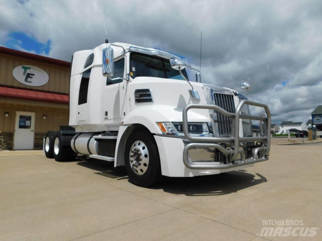 Western Star 5700 XE Trækkere