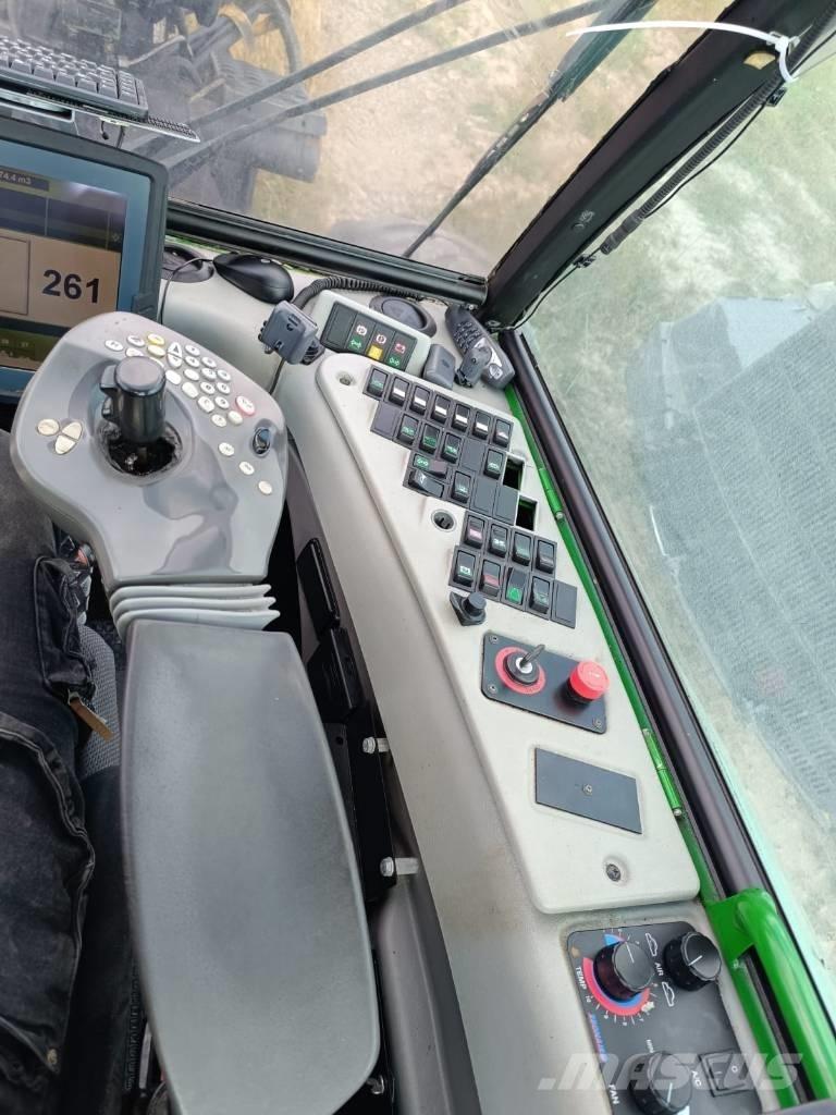 John Deere 770 D Skovningsmaskiner