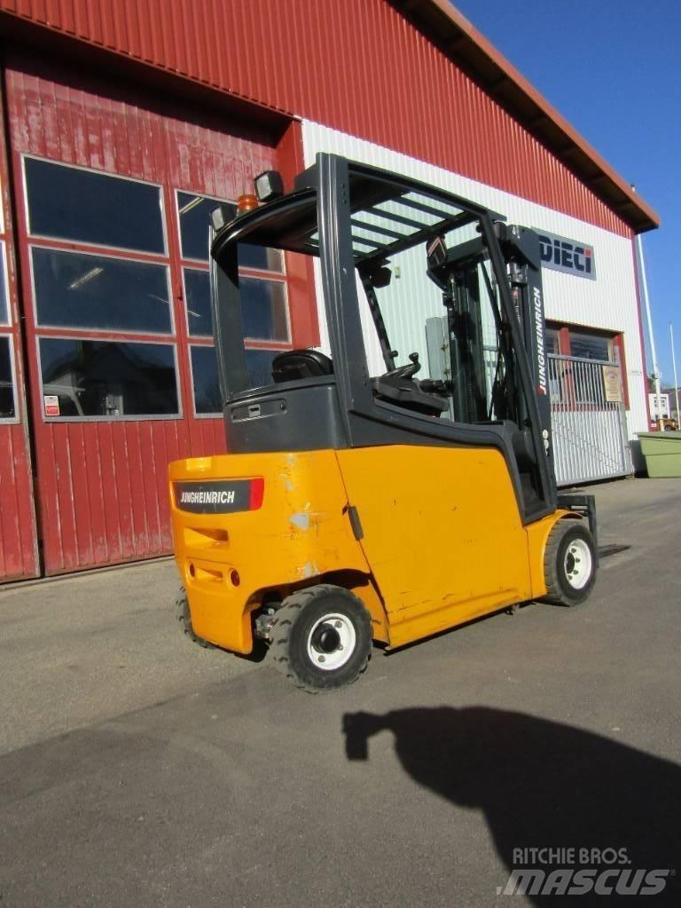 Jungheinrich EFG 320 El gaffeltrucks