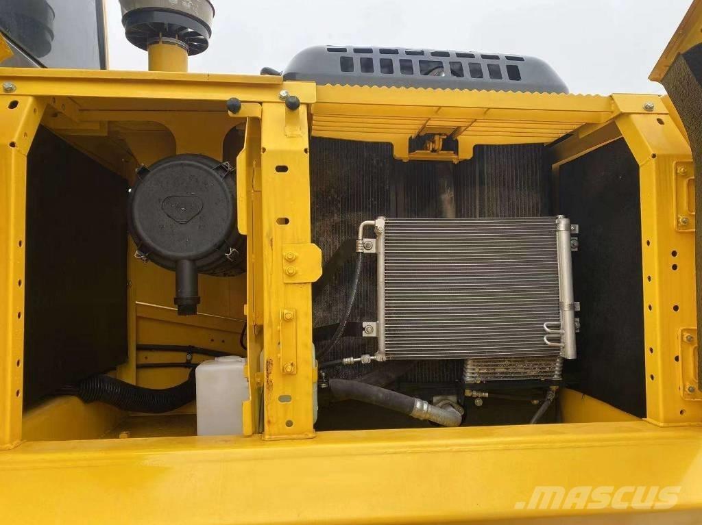 Komatsu PC 240 Gravemaskiner på larvebånd