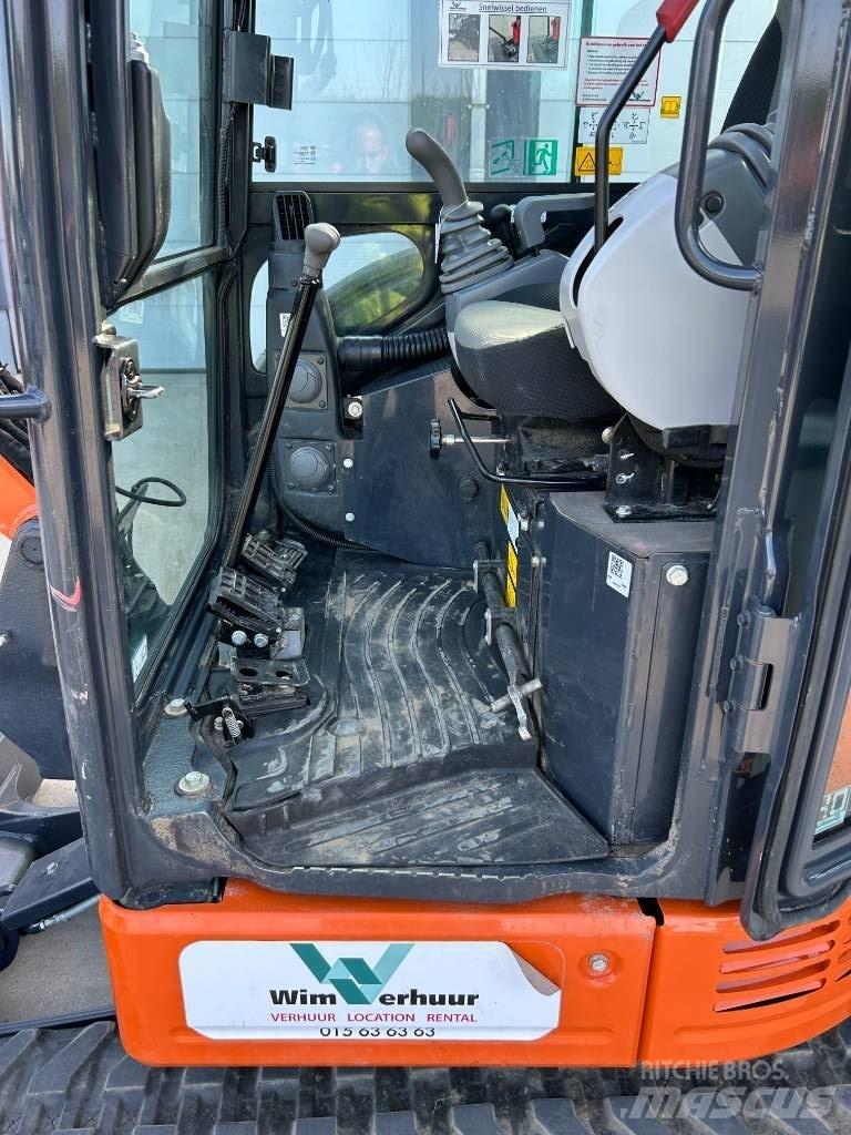 Hitachi ZX 26 U-6 Minigravemaskiner