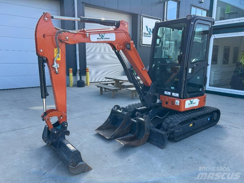 Hitachi ZX 26 U-6 Minigravemaskiner