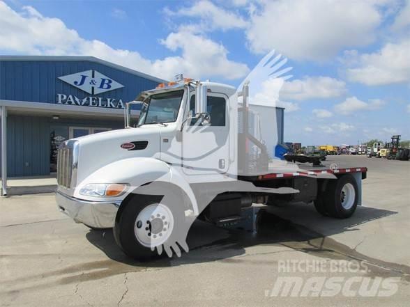 Peterbilt 337 Trækkere