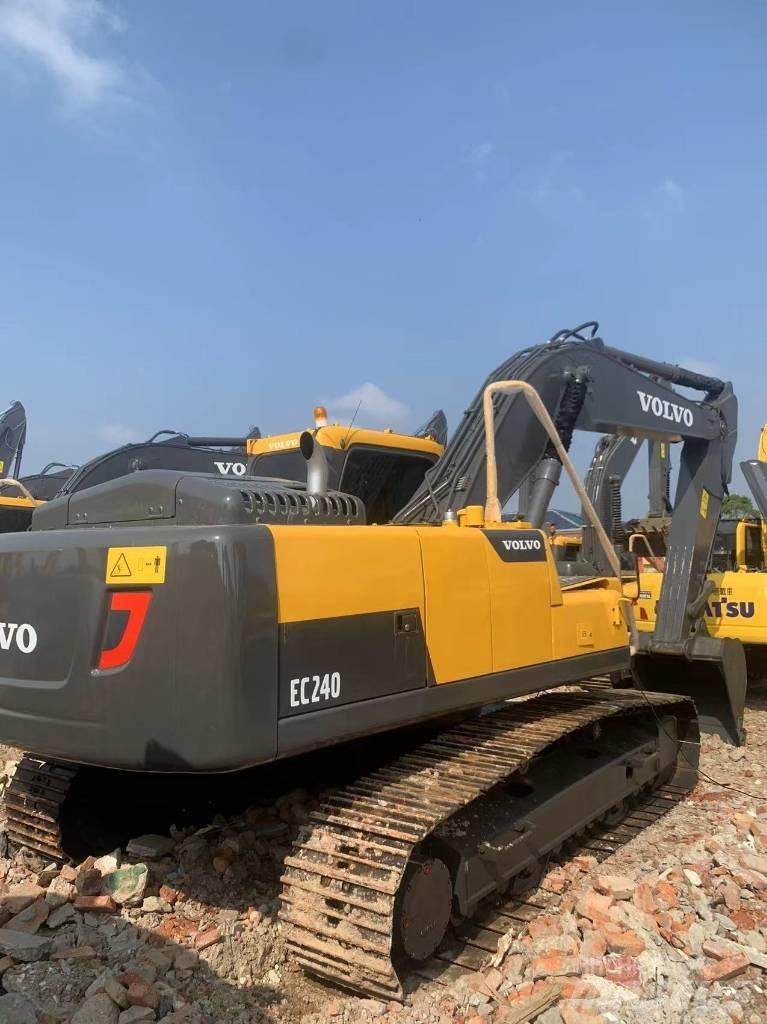 Volvo EC 240 Gravemaskiner på larvebånd
