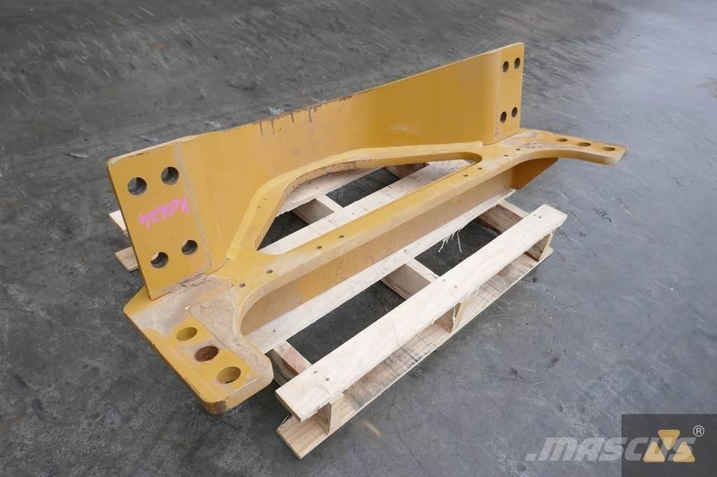 CAT 140M3 Drawbar Transport – Andet
